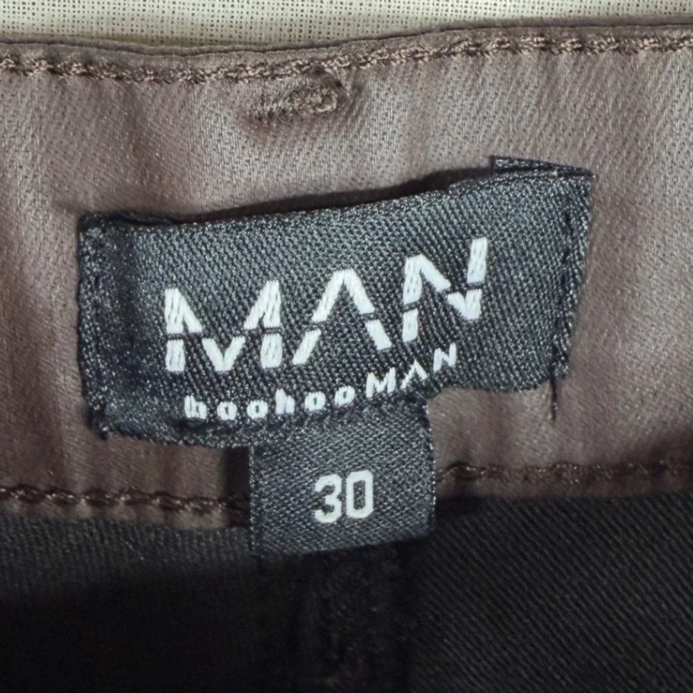New Boohoo Man Skinny Button Fly Coated Jeans size 30 Dark Brown